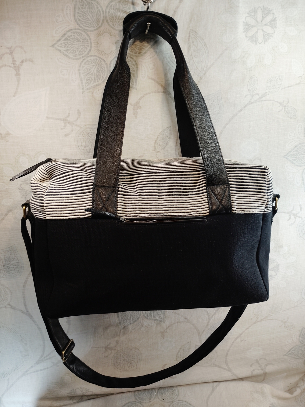 Mercado Global Black & Cream Striped Top Shoulder/ Weekender Travel/Duffle Bag